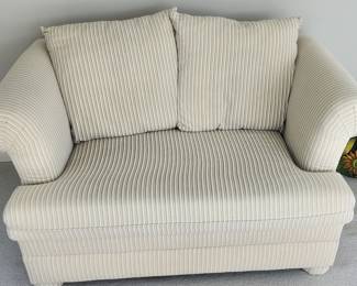 Loveseat 58x40