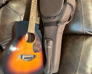 Yamaha, FG-Junior Guitar