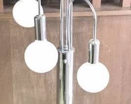 327 - Sonneman Mid-Century Waterfall Floor Lamp, 62" chrome, 5 light You are buying a used as-is electric/electronic item. We do not guarantee all components are present, and if it is not expressly stated, it is untested.