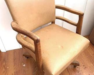 142 - Vintage Office Chair - 37" x 30" x 22"