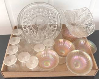 301 - Tray Lot of Glass Items