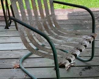 275 - Metal Chair - 33" x 23" x 25"