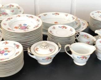 251 - 91 Piece Set Noritake China Set