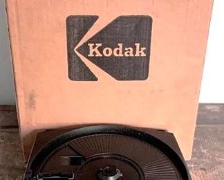 50 - Kodak Slide Projector with Box You are buying a used as-is electric/electronic item. We do not guarantee all components are present, and if it is not expressly stated, it is untested.