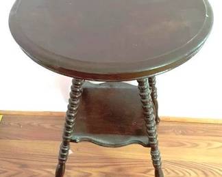 37 - Vintage Parlor Table - 20" x 30"