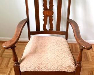 69 - Rocking Chair 39" x 30" x 26"