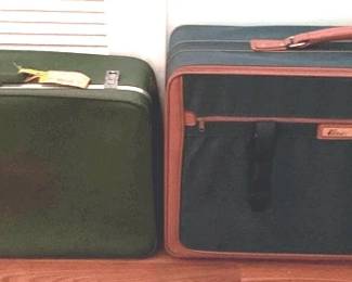 100 - 2 Suitcases - 27" x 21" x 10"