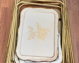 291 - 4 Vintage Metal TV Trays - 17" x 15" x 19"