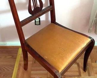 40 - Vintage Mahogany Chair - 33" x 17" x 17"