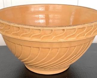 168 - #10 Mixing Bowl - 10" Round