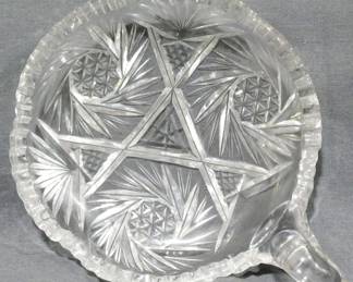 3066 - Crystal Handled Nappy Dish 6.5"