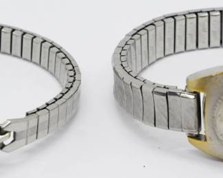 1126 - 2 Vintage Ladies Watches