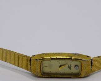 510 - Pulsar Watch (Bent Clasp) You are buying a used as-is electric/electronic item. We do not guarantee all components are present, and if it is not expressly stated, it is untested.