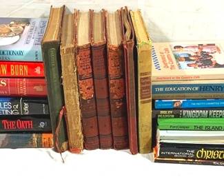 9774 - Lot of Assorted Books