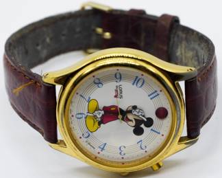 1122 - Lorus Quartz Mickey Mouse Watch