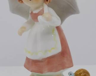1169 - Napcoware Bone China Figure 4.5"