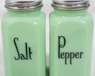1077 - Jadeite Salt and Pepper Shakers 5"