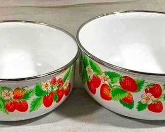 9381 - 2 Kobe Kitchen Bowls 7.5" & 6.5"