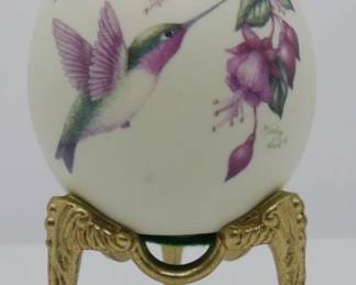1173 - Painted Porcelain Egg with Stand 4.5"