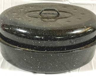 9822 - Enamelware Pot with Lid - 18" x 12" x 8"