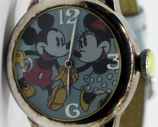 1124 - Mickey Mouse Watch