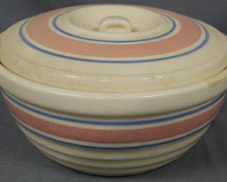 989 - USA Pink & Blue Ring Bowl w/ Lid 4x8"