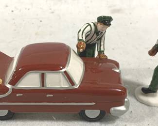 4268 - Department 56 Service with a Smile in Box