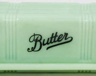 1072 - Jadeite Butter Dish 2.5x7x3