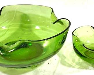 9879 - 2 Green Glass Bowls - Largest is 9.5" Round