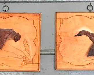 1118x - 2 Wall Hangings - 9" x 11"