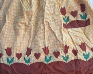 Cool As Iced Tea! Vintage Kitchen & Cook-Out Aprons!!