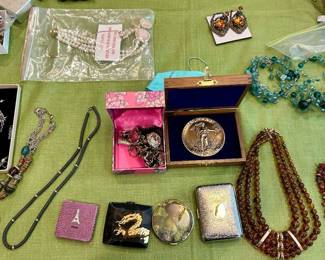 Over 500+ pieces of costume jewelry to pick through