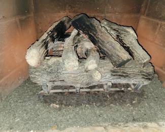 Ceramic fireplace logs