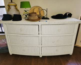 Wicker Bedroom Suite: King bed set, 2 side tables and chest of drawers