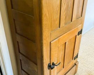 Antique Ice Box (original)