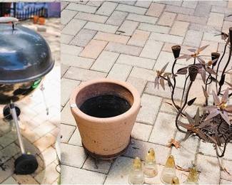 Weber Smoker, patio decor