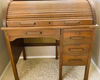 Child size Roll top desk
