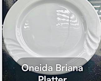 Oneida Briana Plates