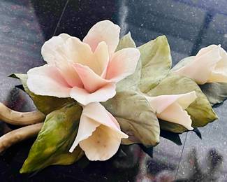 Vtg Capodimonte porcelain flower Italy