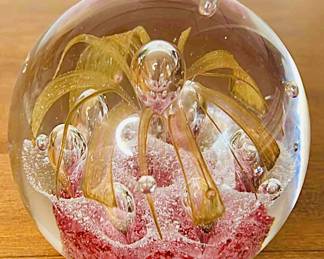 Vintage Art Glass Paperweight 