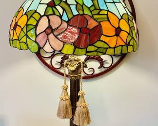 Tiffany Style Table Lamp Floral Stained Glass Shade Ornate Base