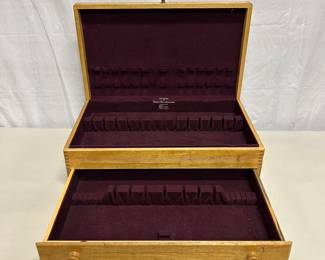 De Luxe Storage Box