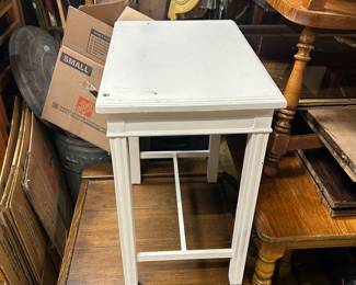 Chippy White Side Table