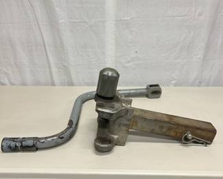 Tow Hitch and Crank Handle