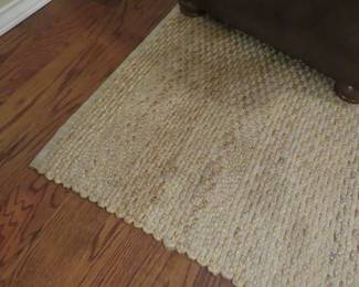Indoor/outdoor area rug