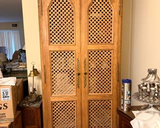 Vintage French Provincial Storage Display Cabinet - Lattice Doors