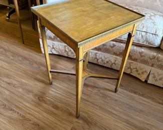Italian Style Geometric Inlay Accent Side Pededtal Table