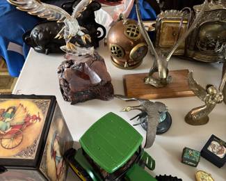 Eagles, toys