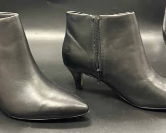 Clarks Black Leather Pointed Toe Ankle Booties