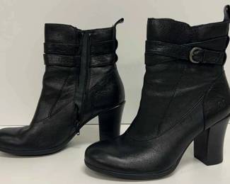 Born Chyler Black Leather Ankle Boots Size 8.5
